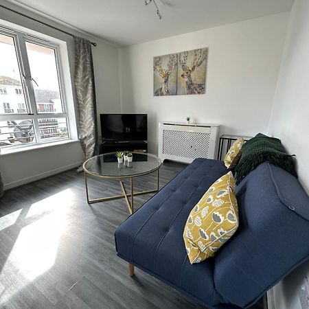 Suites By Rehoboth - Abbey Wood Station - London Zone 4 Buitenkant foto